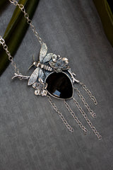Queen of the Night – Black Onyx Bee Necklace, AP-7401