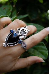 Lunar Guardian – The Wolf’s Midnight Watch AR- 7405