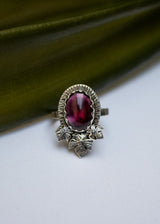 Bague grenat avec feuille d'érable AR-6540