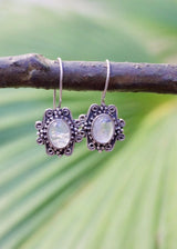 Boucles d'oreilles Moonstone, Boucles d'oreilles Blue Flash, Boucles d'oreilles pendantes, Boucles d'oreilles gothiques, SKU 6208