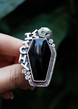 Anneau de cercueil, anneau noir d'onyx, anneau noir d'argent sterling de pierre précieuse d'onyx, bijoux d'onyx, anneau de sorcière, anneau noir de pierre, anneau de hibou, SKU 6296