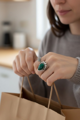 Anneau de malachite de pierre verte naturelle. AR-3044