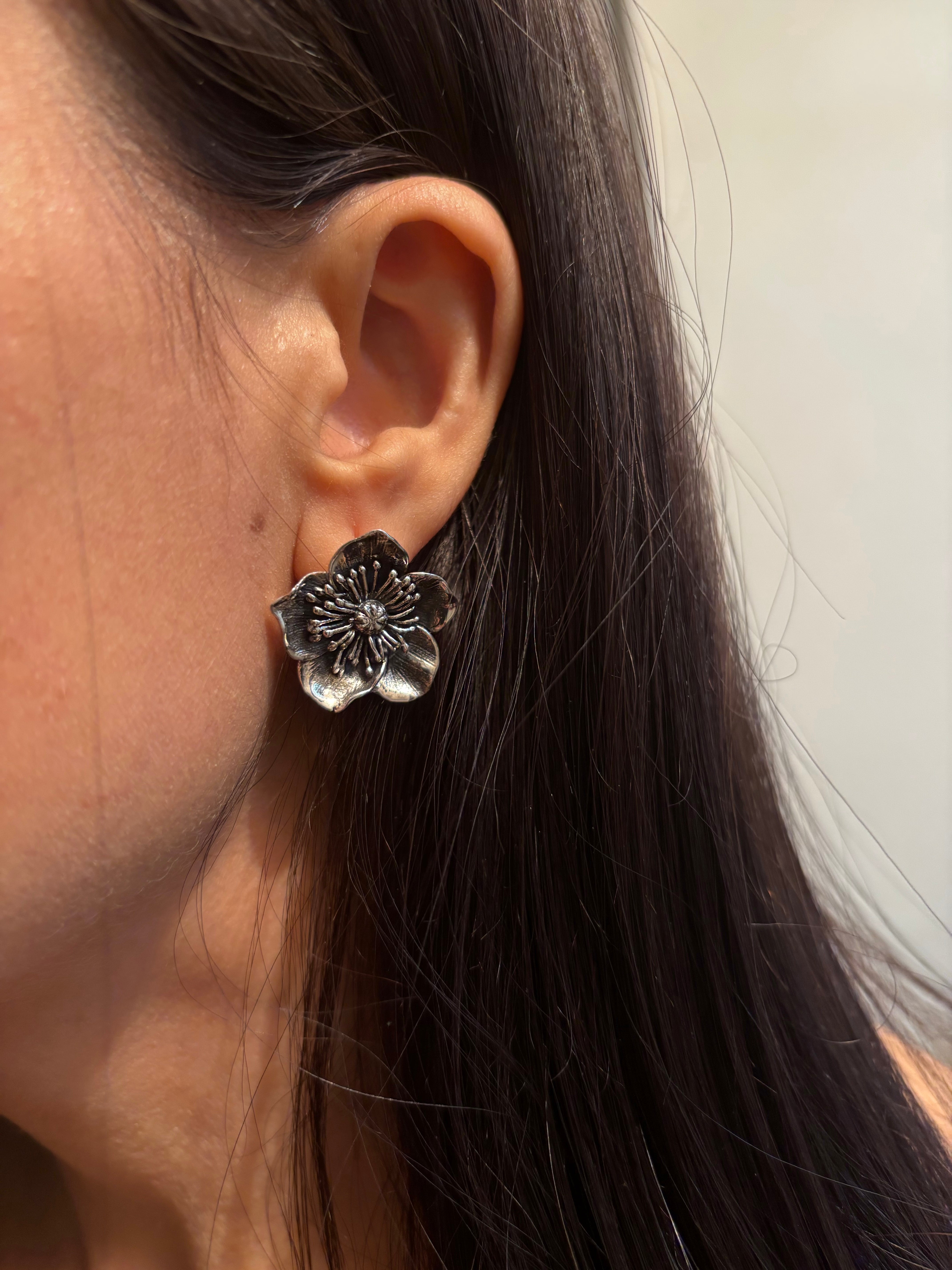 Blooming Silver Studs, AE-7423