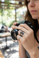 Bague grenat en argent sterling 925 à double chevron AR-2036