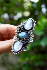 Celestial Bloom Ring – Moonstone & Labradorite. AR- 7551