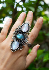 Celestial Bloom Ring – Moonstone & Labradorite. AR- 7551