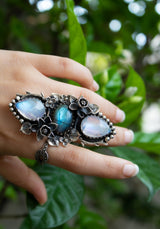 Celestial Bloom Ring – Moonstone & Labradorite. AR- 7551
