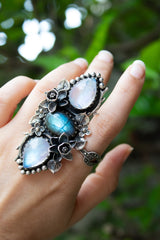 Celestial Bloom Ring – Moonstone & Labradorite. AR- 7551