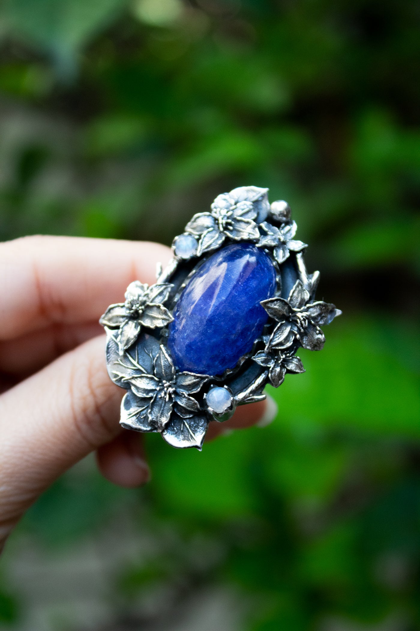 Duskhaze Elegance: Tanzanite Ring, AR- 7569