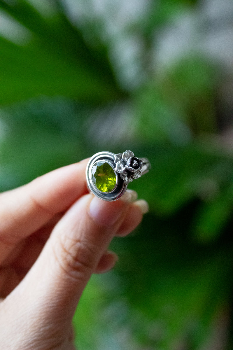 Verdant Bloom– Peridot Ring, AR- 7577