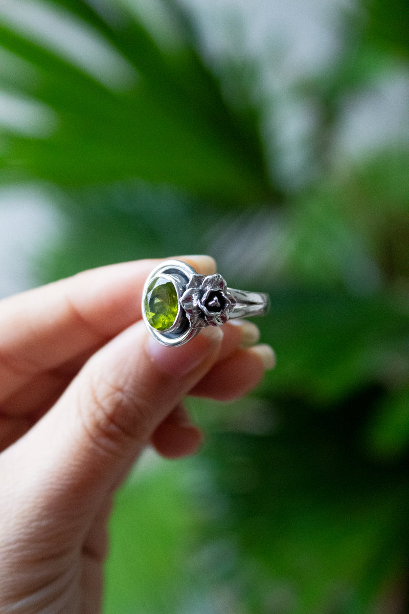 Verdant Bloom– Peridot Ring, AR- 7577