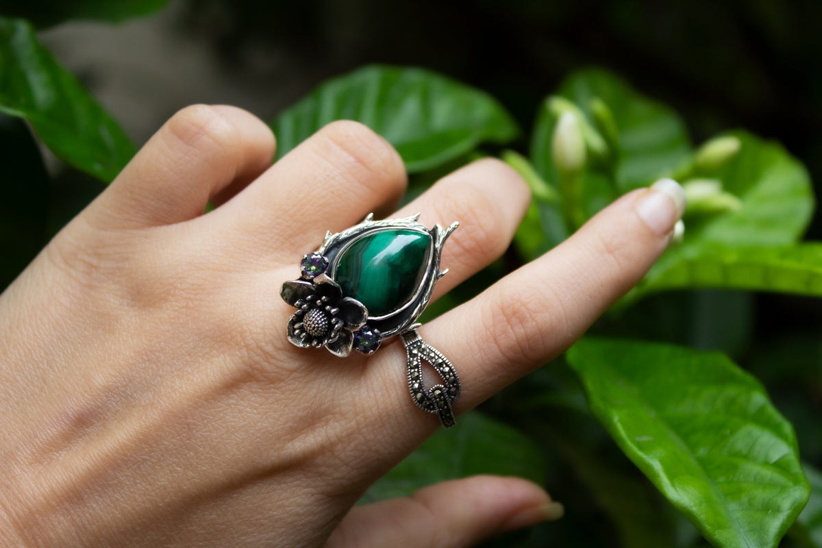 Verdant Elegance Malachite Ring, AR-7160