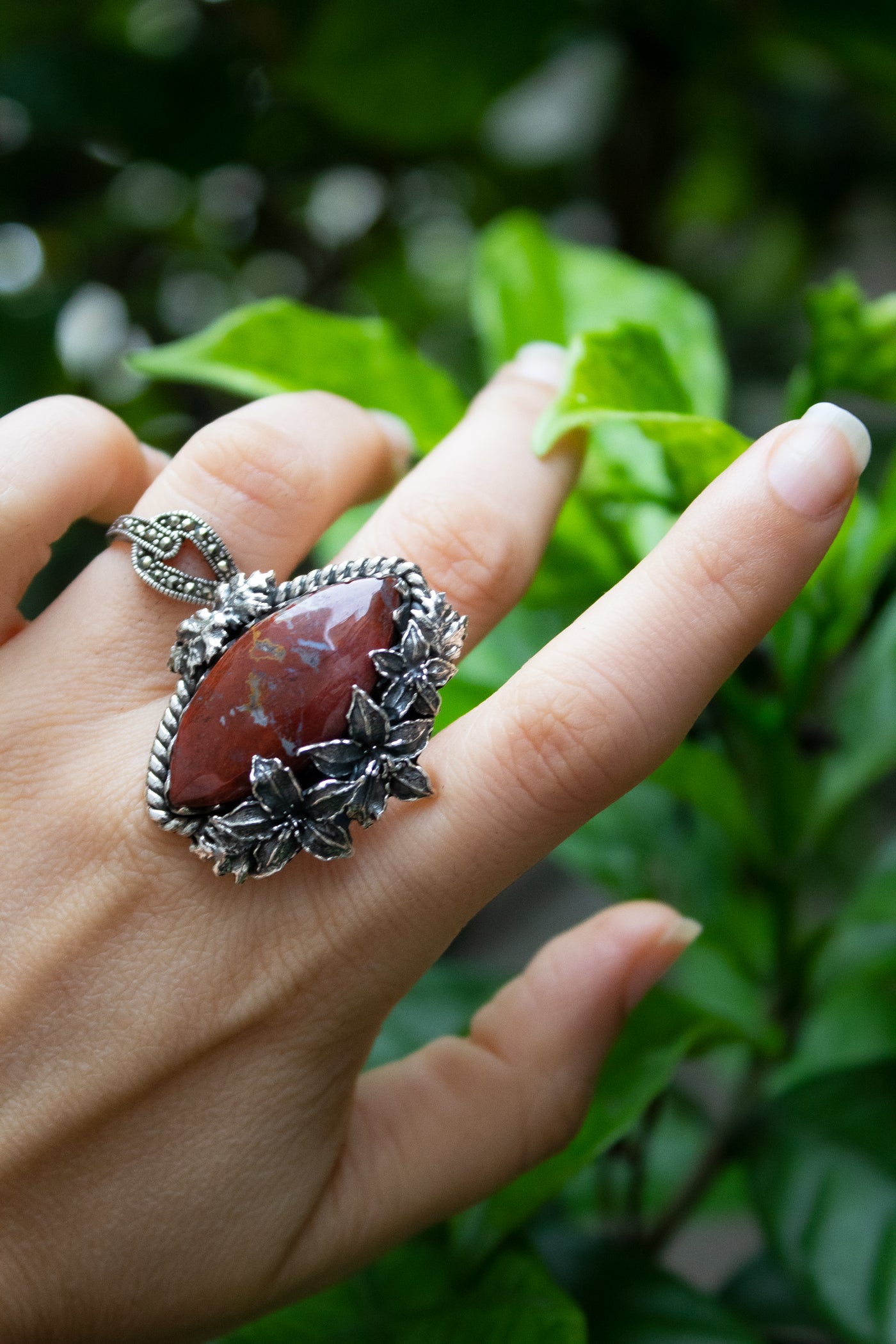 Crimson Petals of Apple Valley: Jasper Ring, AR- 7603