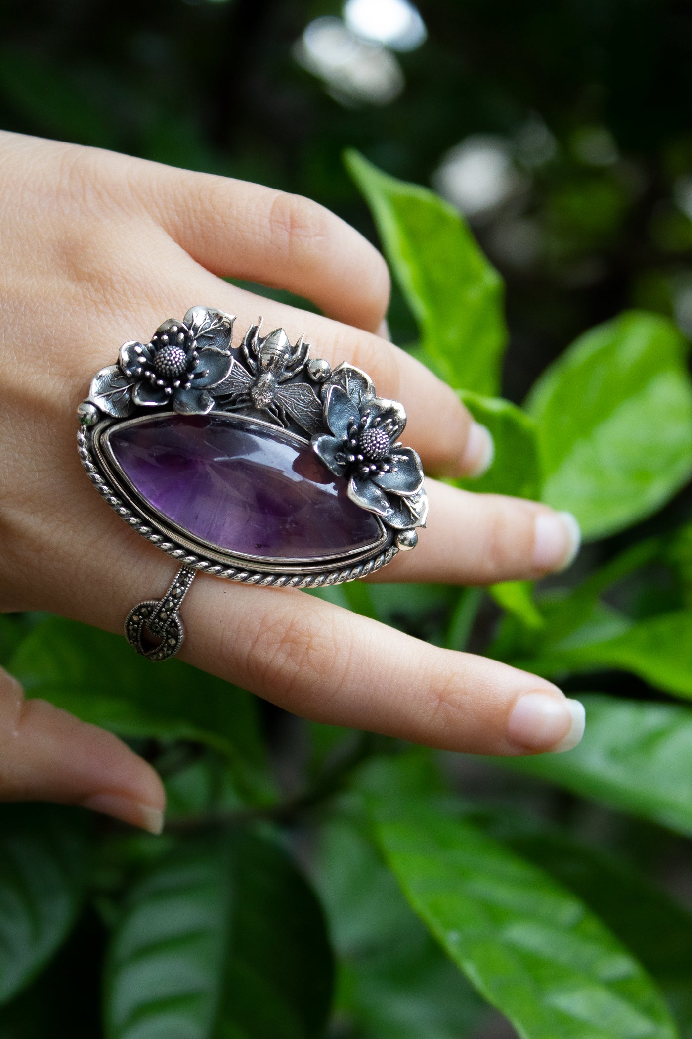 Keeper of Violet Nectar: Amethyst Ring, AR- 7608
