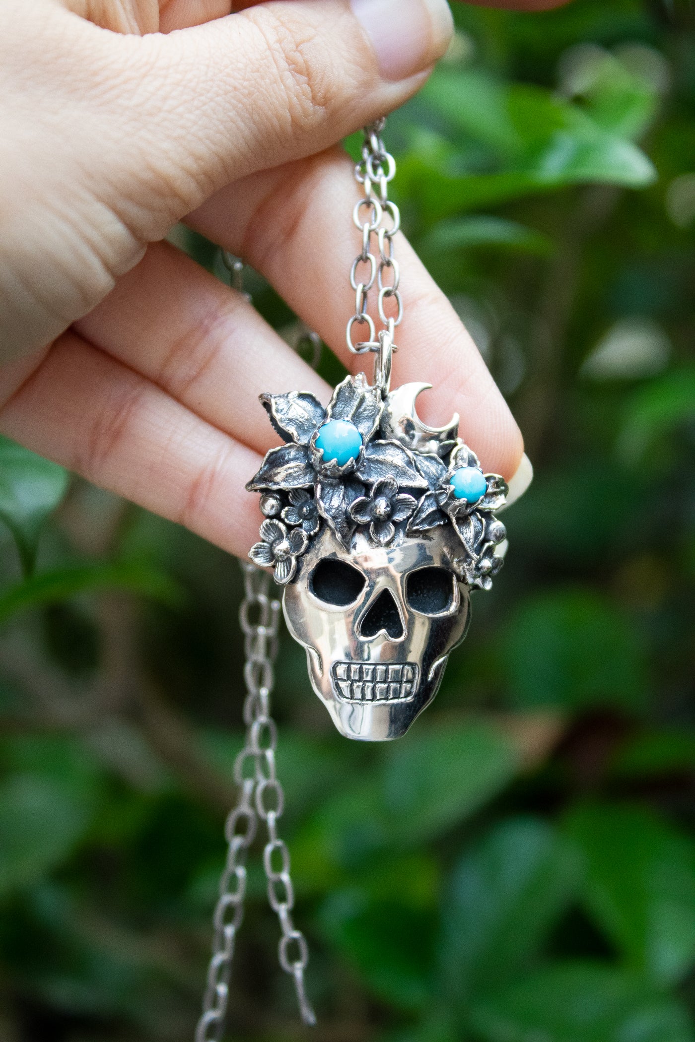 Moonlit Requiem: Skull Pendant