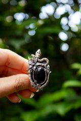Serpent’s Embrace: Black Onyx Ring, AR- 7637