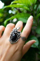 Serpent’s Embrace: Black Onyx Ring, AR- 7637