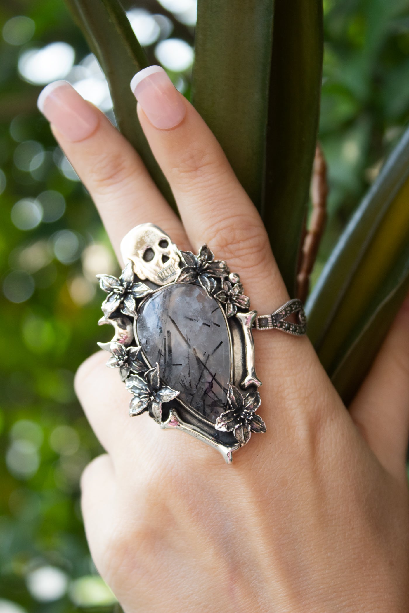 Grave Bloom: Black Rutile Ring, AR- 7643