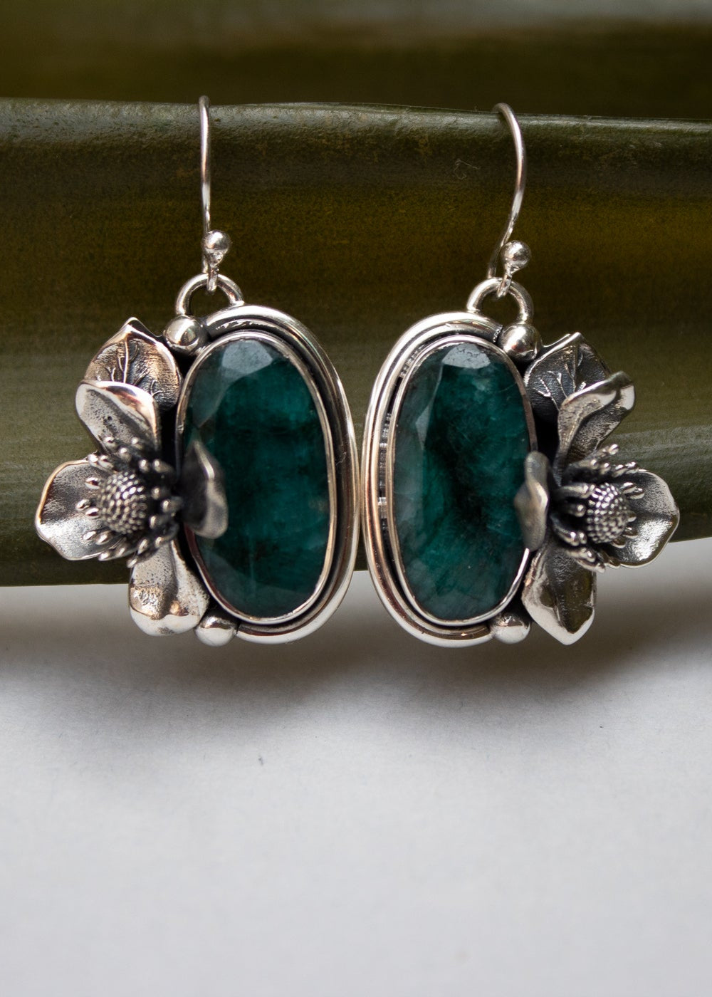 Emerald Botanical Earrings, AE-7203