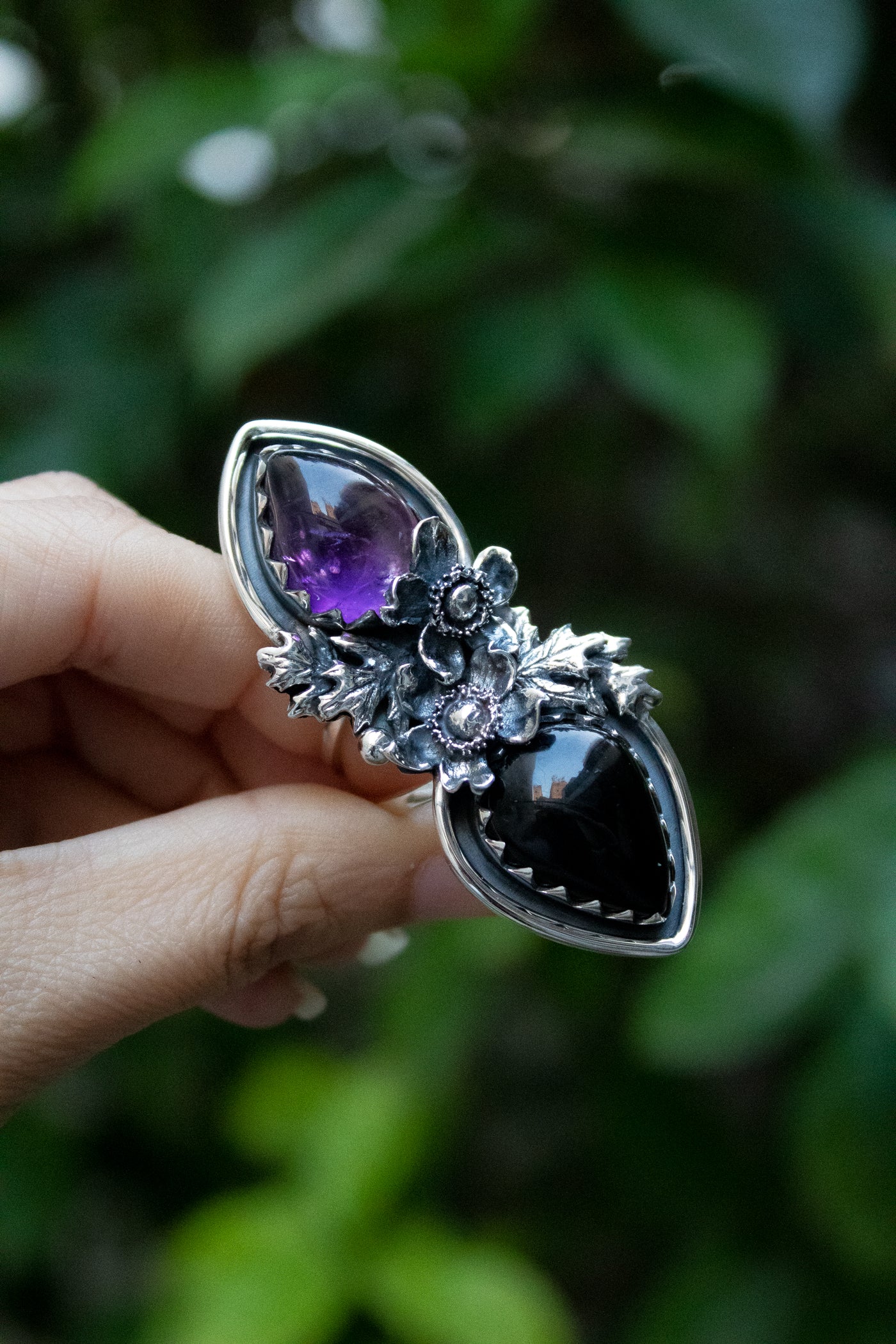 Dual Harmony – Amethyst & Onyx Ring, AR-7679