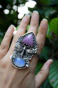 Twilight Meadow Bee – Phosphosiderite & Moonstone Ring, AR-7720