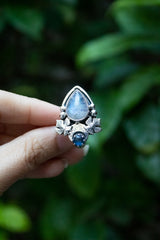 Night Garden Glow – Moonstone & Kyanite Ring, AR-7683