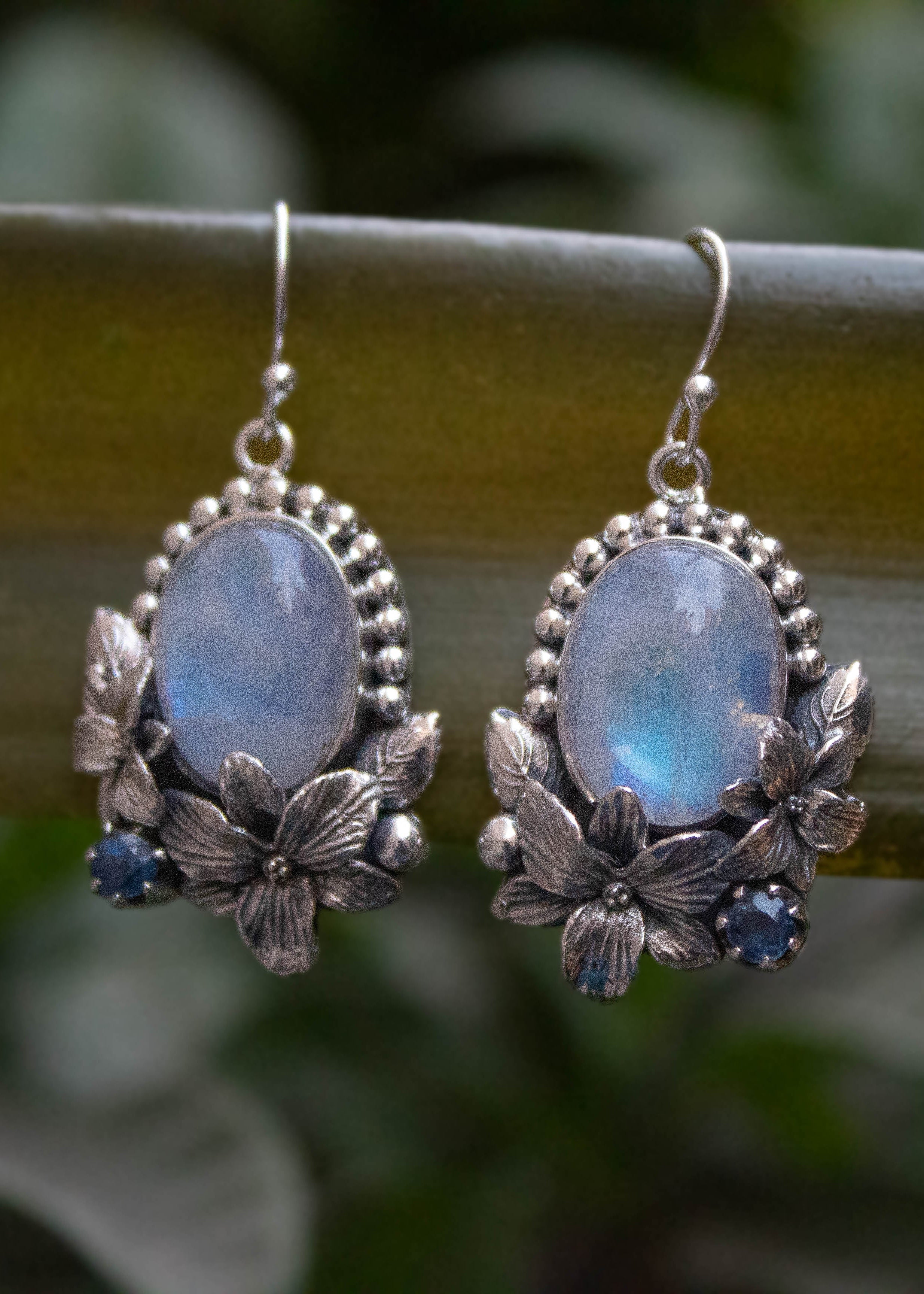 Boucles d'oreilles pendantes élégantes en pierre de lune, AE-6737