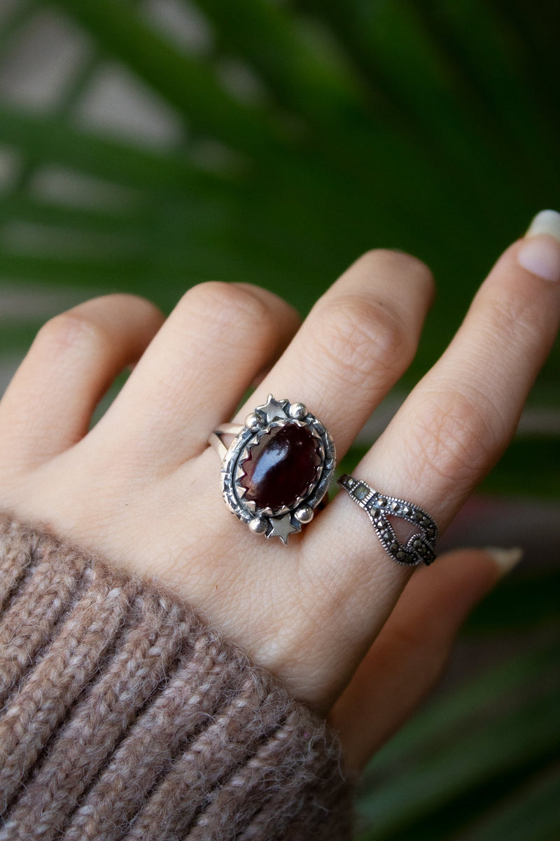 Oval Garnet Ring AR-6545