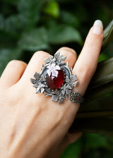 Anillo Granate Floral AR-6547