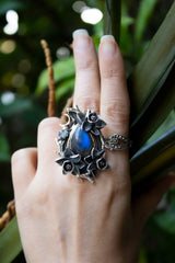Northern Lights Lily – Labradorite Ring, AR-7698