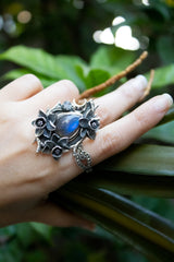Northern Lights Lily – Labradorite Ring, AR-7698
