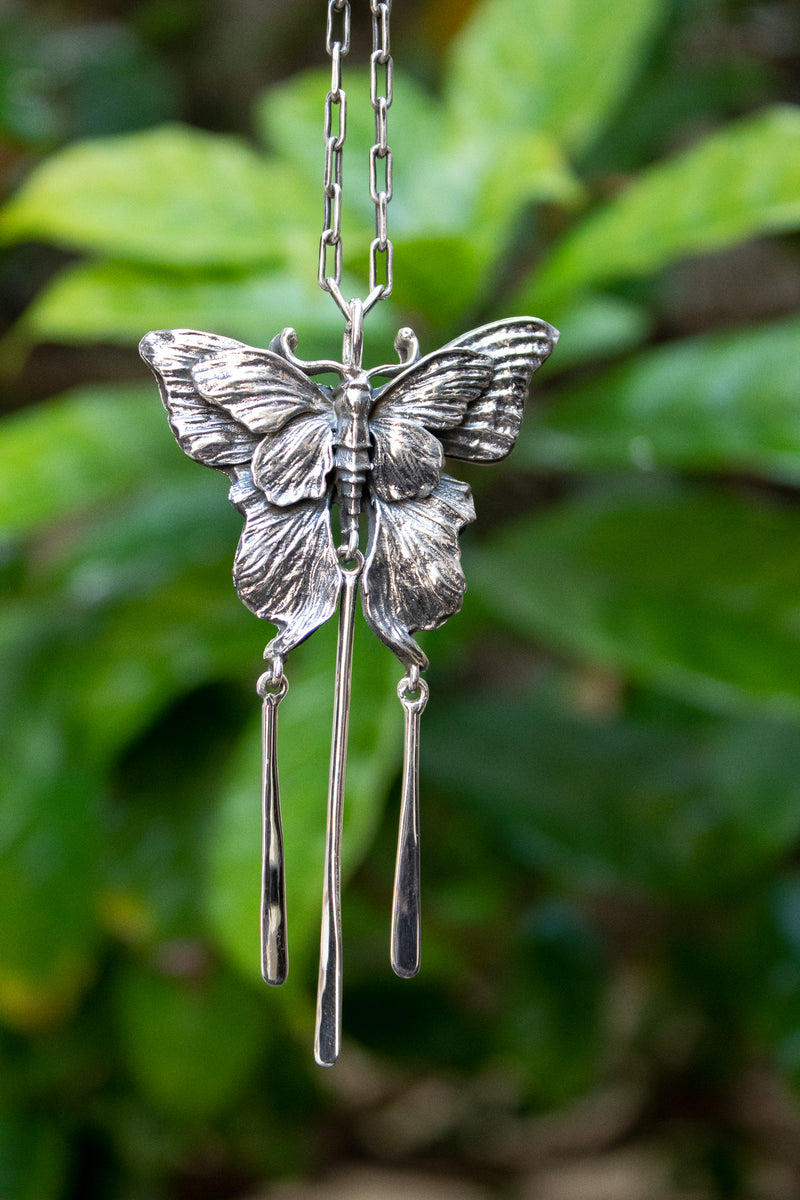 Soul in Flight – Sterling Silver Butterfly Pendant, AP-7701
