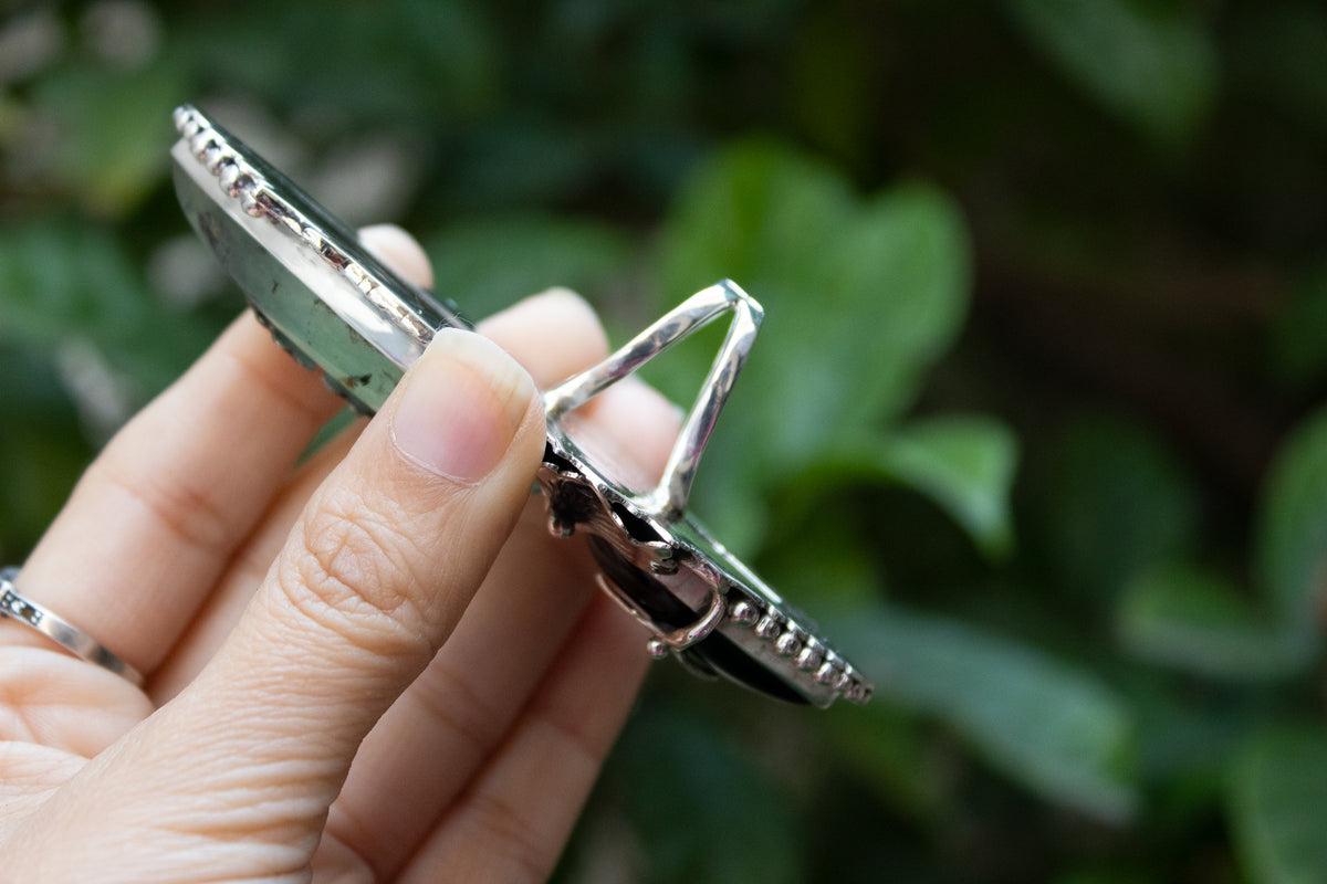 Prehnite & Black Onyx Ring with Ginkgo Leaf AR-7260