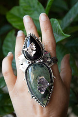 Prehnite & Black Onyx Ring with Ginkgo Leaf AR-7260