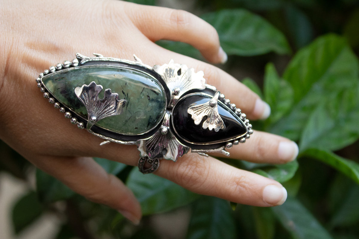 Prehnite & Black Onyx Ring with Ginkgo Leaf AR-7260