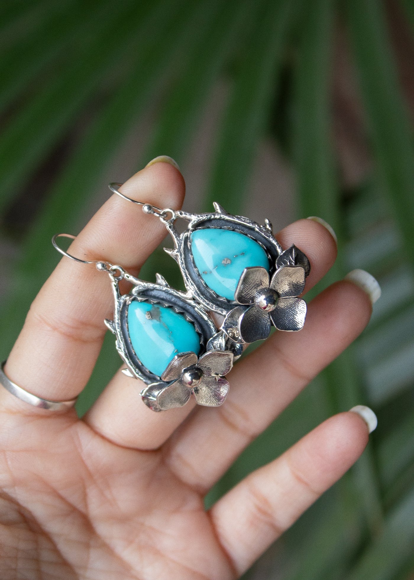 Verdant Serenity – Turquoise Earrings AE-7354