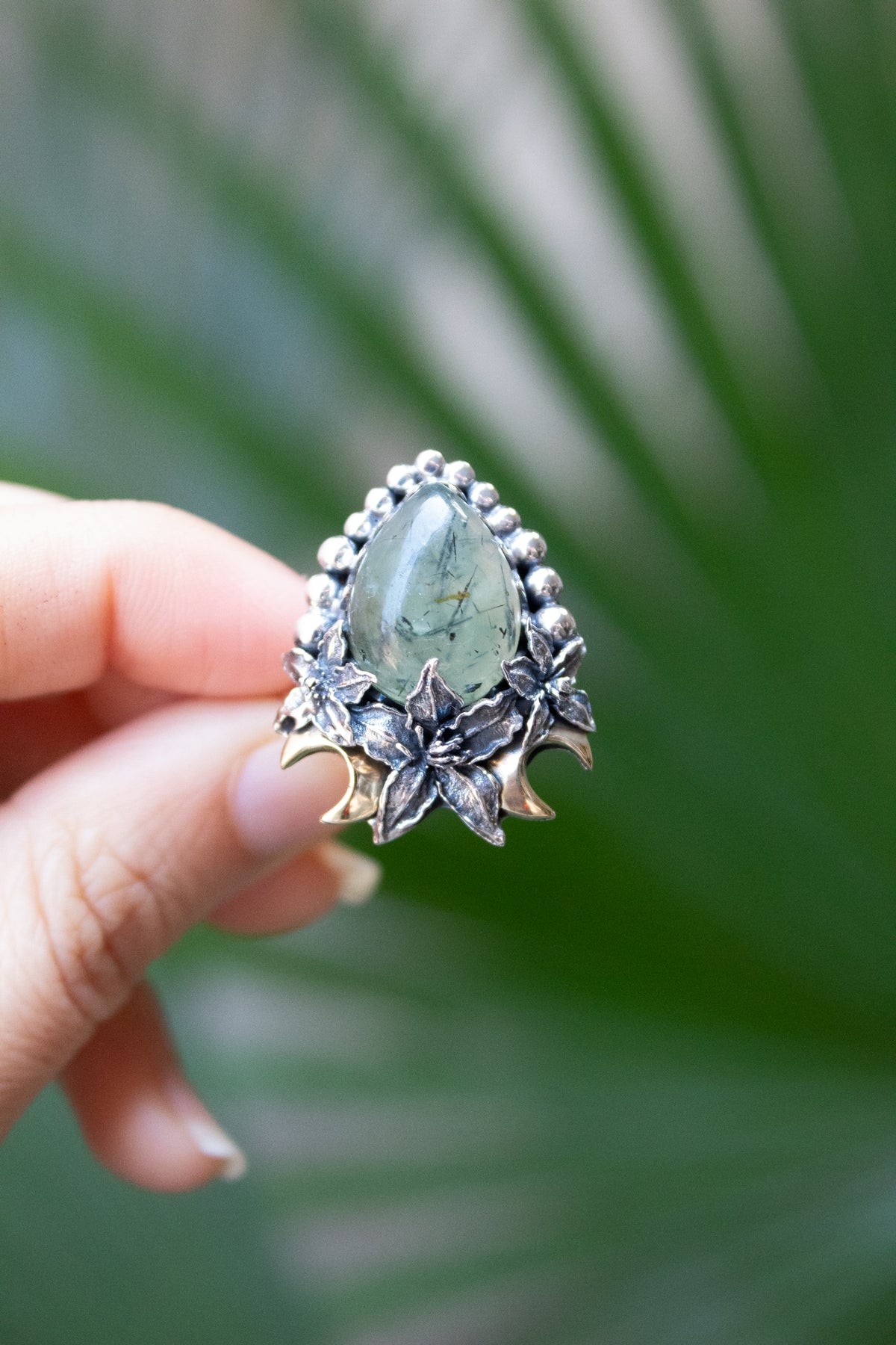 Verdant Glow — Prehnite Ring, AR- 7765