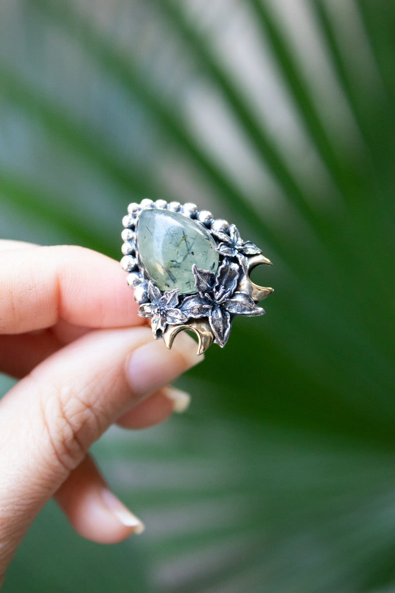Verdant Glow — Prehnite Ring, AR- 7765