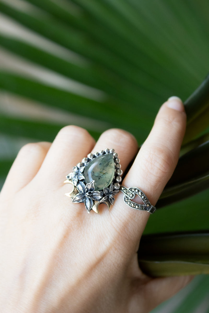 Verdant Glow — Prehnite Ring, AR- 7765