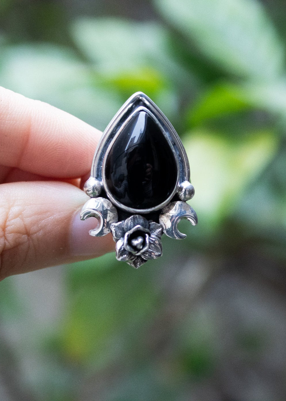 Black Onyx Floral Ring