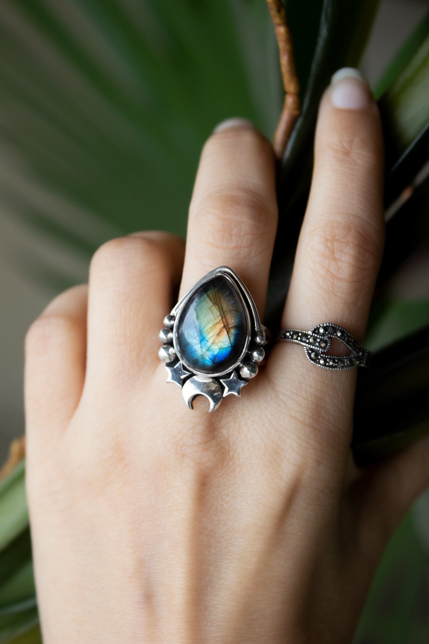 Celestial Whisper: Labradorite Ring, AR-7090