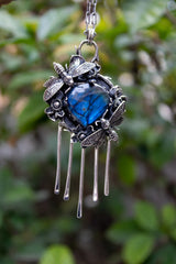 Electric Garden: Labradorite Bee Pendant, AP-7747