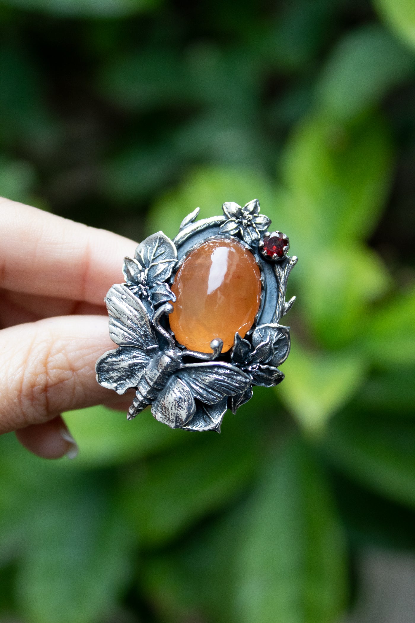 Sunlit Nectar — Orange Quartz Bee & Garnet Garden Ring, AR- 7748