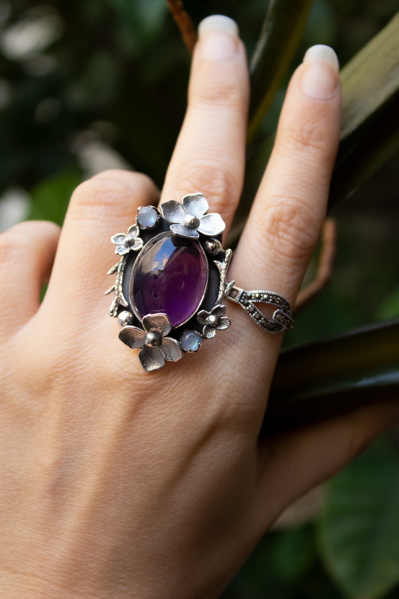 Blooming Amethyst: Everyday Elegance Ring, AR-7304