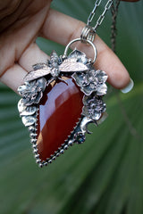 Crimson Bloom: Red Onyx Pendant, AP-7314