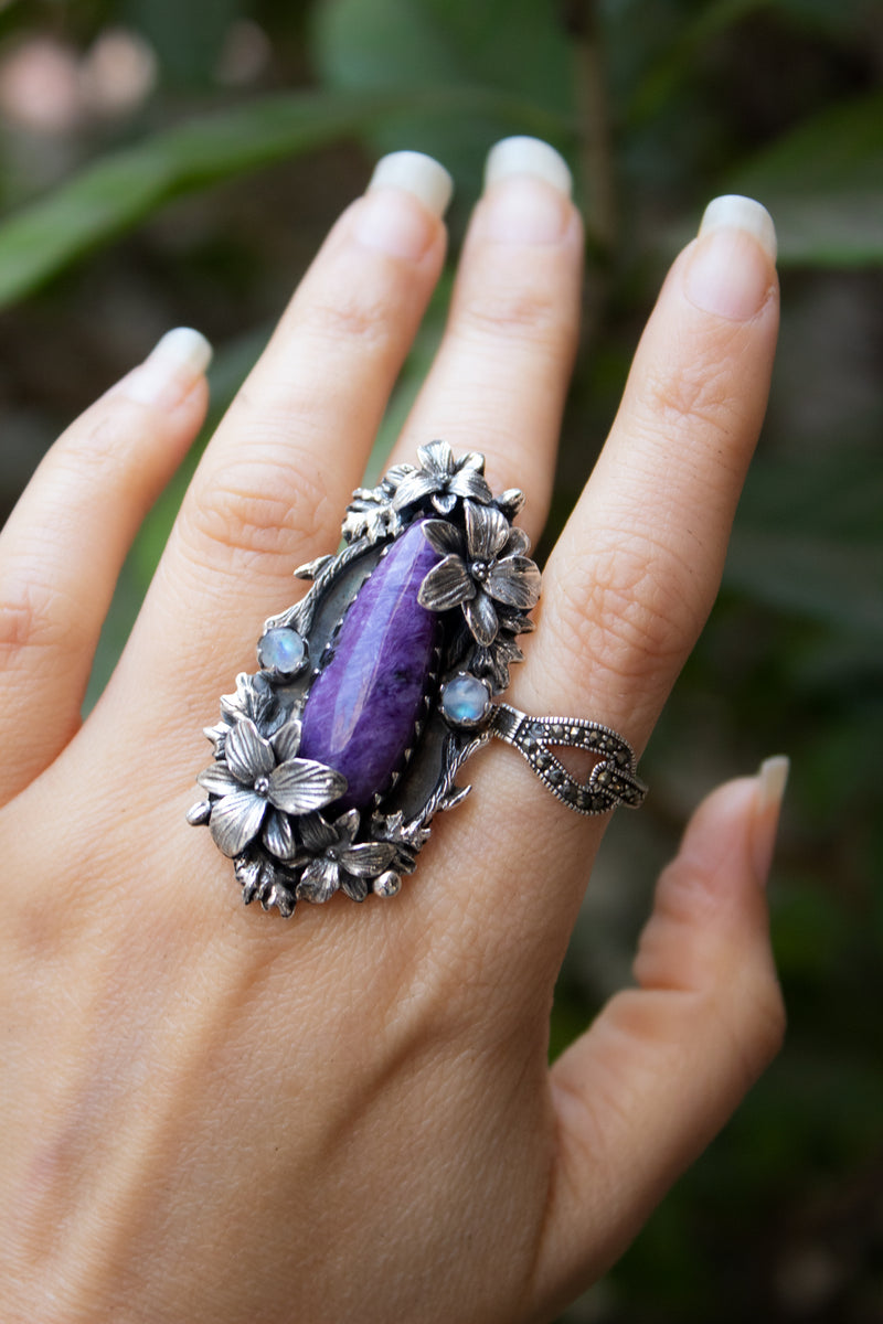 Mystic Harmony — Charoite & Moonstone Ring, AR- 7784