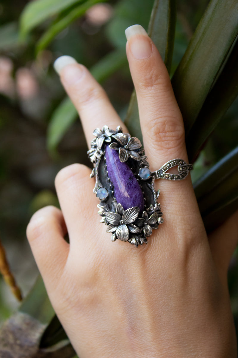 Mystic Harmony — Charoite & Moonstone Ring, AR- 7784