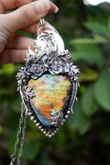 The Emberwood Sovereign: Labradorite Pendant, AP-7808