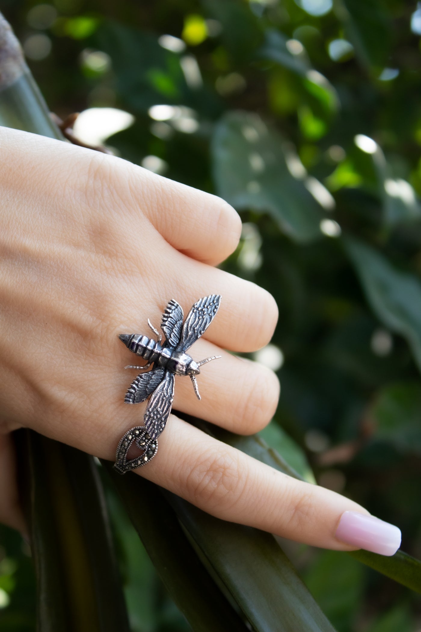 Silver Bee Ring – Nature’s Guardian, AR-7375