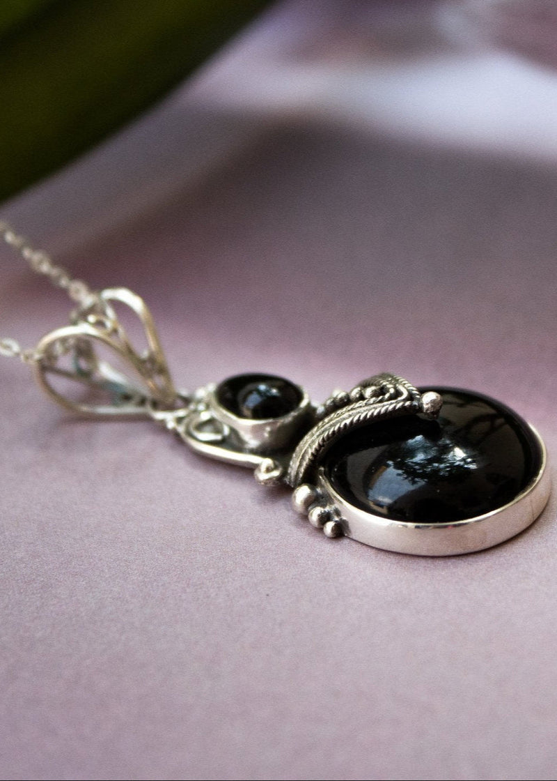 Black Onyx Pendant 925 Sterling Silver, Onyx Jewelry, AP-2071 - Its Ambra